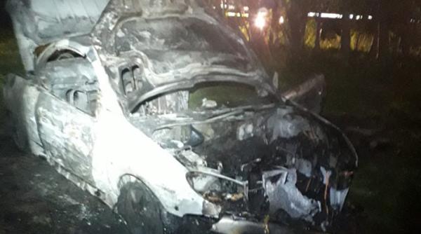 ITALIA: Autoturismul unui român, INCENDIAT suspect în miez de noapte