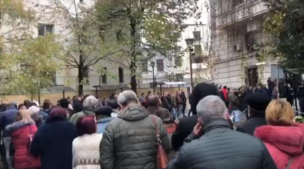 Dosar Revoluție. Peste 700 de oameni au luat cu ASALT Instanța Supremă. A intervenit Ambulanța