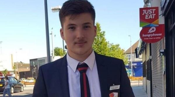 Anglia. Un ROMÂN, cel mai tânăr patron al unei echipe de fotbal: „Îmi iubesc țara, mă voi întoarce!”