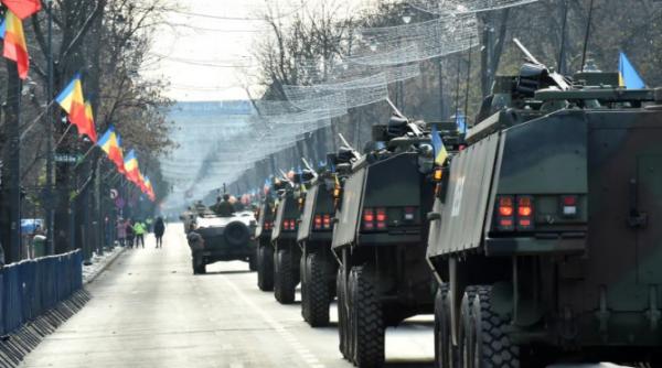 Parada 1 Decembrie. Peste 4.000 de MILITARI vor DEFILA pe sub Arcul de Triumf. NOUTĂȚILE din acest an