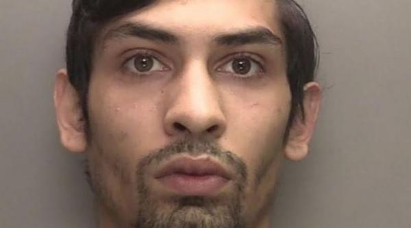 Anglia. Bandă de hoți români, la un pas să fure ZECI de lingouri de aur. Unul dintre ei a fost prins