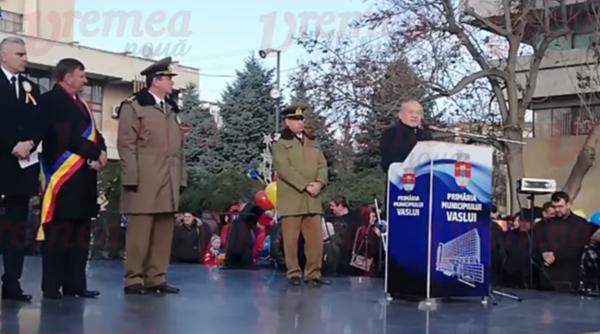 Dumitru Buzatu, reacție NERVOASĂ după ce a fost HUIDUIT: „Tembelule!” (VIDEO)