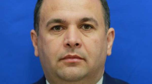 Deputat PSD, declarație INCREDIBILĂ după dezastrul din educație: "Trebuie să predăm noi, politicienii, la școală?"