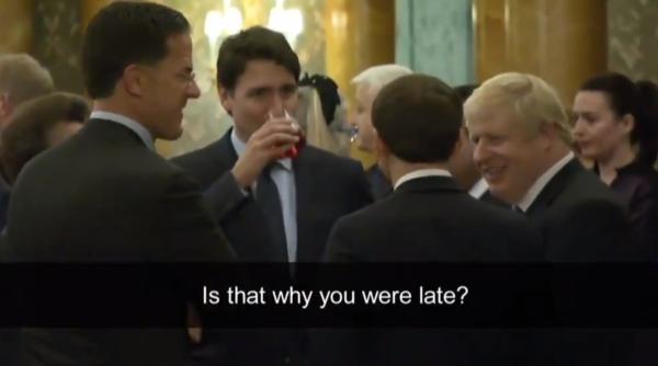 Emmanuel Macron şi Boris Johnson, filmaţi în timp ce GLUMESC pe seama lui Donald Trump la summitul NATO (VIDEO)