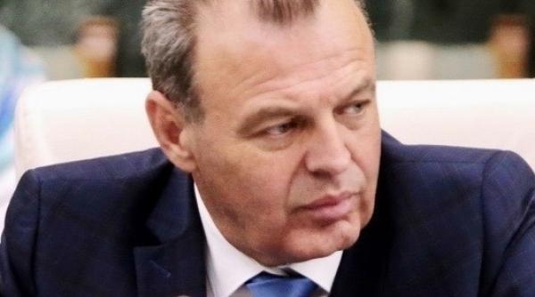 Lucian Şova aruncă SĂGEŢI: "Ipocrizie/nepricepere! Te numești Corina Crețu HABARNAM"