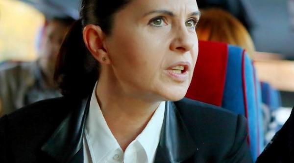 Adriana Săftoiu spune că a vrut să fluiere în Parlament: În '89 erau la Securitate, acum vorbesc de la Tribuna Parlamentului