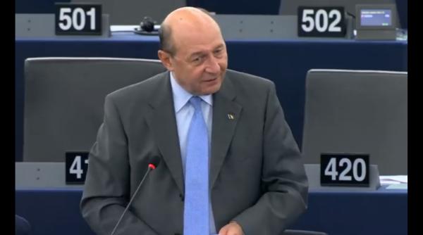 Traian Băsescu, în plenul PE: "Românii au spus nu hotărât, cu sacrificiul vieții lor comunismului"