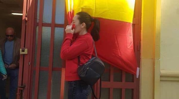 Poem devenit viral în Diaspora, de sărbători: „Ți se face frigul frig în oase/ Și de țară ți se face dor“ - Colindul celui fără de țară