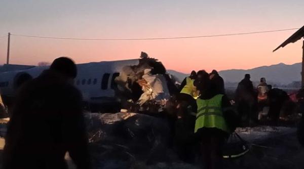 Avion cu 98 de pasageri, prăbușit la scurt timp după decolare