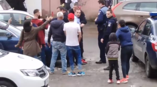 Întors din Italia de sărbători, un român a fost omorât în bătaie de un șofer nervos. Familia se pregătește de înmormântare