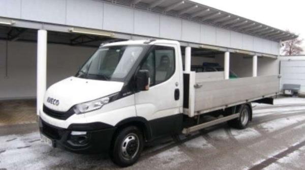 Germania: Un șofer român a vrut să se întoarcă în țară cu un „suvenir“ din Franța. Vameșii nemți au înlemnit când au aflat adevărul