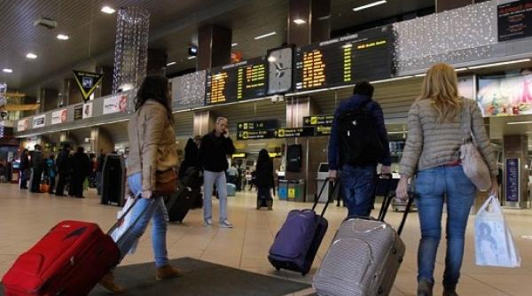 O companie aeriană lansează opt noi rute de zbor din Bucureşti şi Bacău