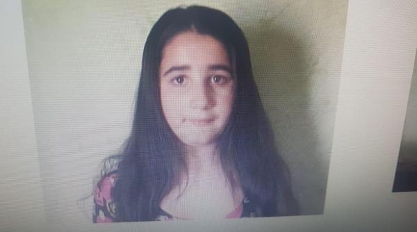 Alertă. O fetiță de 12 ani a plecat de acasă și nu a mai revenit la domiciliu