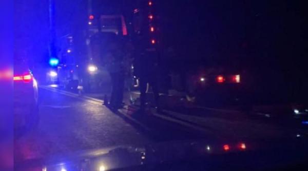 Un șofer român de TIR a murit prins între roți