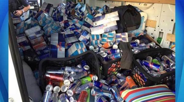 Germania. Trei români au furat trei paleți cu energizante