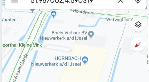 Olanda. Român abandonat pe autostradă. I s-a promis un loc de muncă, dar l-au lăsat printre străini, fără niciun ban