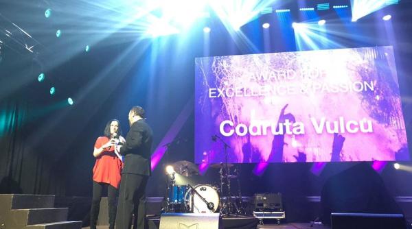 Prima româncă premiată la EFA. A fost cea care a organizat vizita Papei Francisc la Blaj