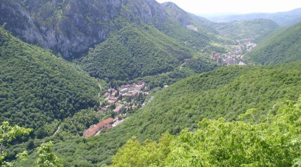 The Guardian: Băile Herculane, în top 10 destinații de relaxare din Europa