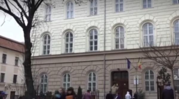 Magistrații din România protestează pentru a-și păstra pensiile speciale