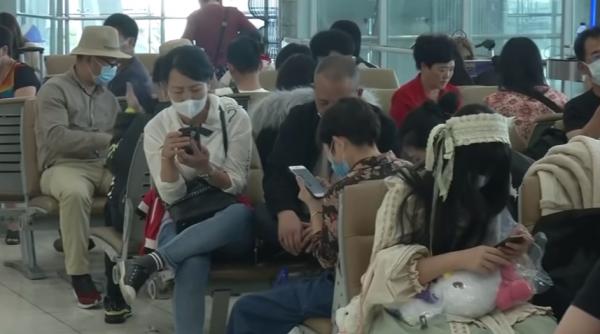 Oficialii chinezi avertizează: "Noul coronavirus este contagios și înainte de apariția simptomelor"