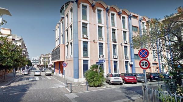 Italia. Româncă, hărțuită sexual de administratorul localității. Totul s-a petrecut în biroul primarului