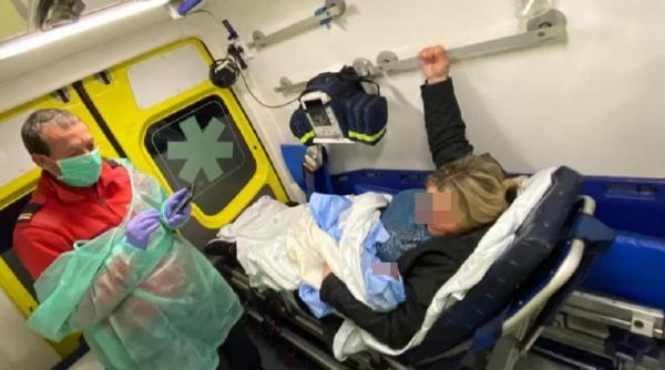 Portugalia. O româncă a născut în mașina personală. Soțul a ajutat-o 