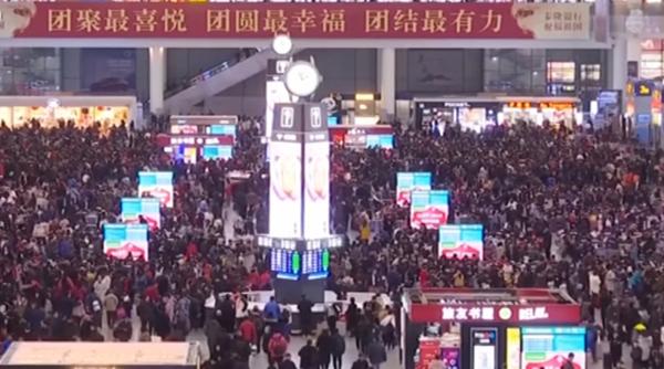 Românii din China cer să fie repatriaţi de urgenţă, de teama virusului ucigaș