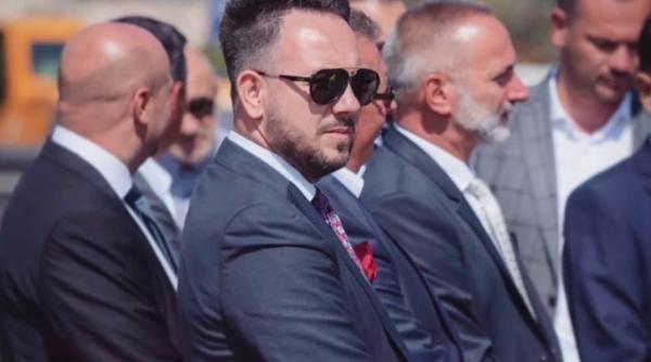 UPDATE. Ion Alin Dan Ignat, secretar de stat, la volanul unei mașini cu numere de înmatriculare expirate