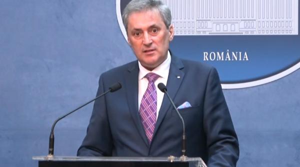 Poliţist prieten cu interlopi, demis de ministrul Vela. Apărea în filmări cu aceştia