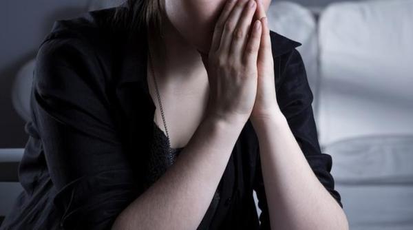 Italia. O badantă româncă a FURAT 7.000 de euro, însă a SCĂPAT de pedeapsă. Povestea ei i-a IMPRESIONAT pe judecători și pe bătrânii păgubiți