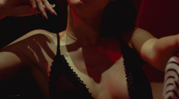 O prostituată româncă nemulțumită de plată le-a dat peste cap afacerea de 90.000 de euro 