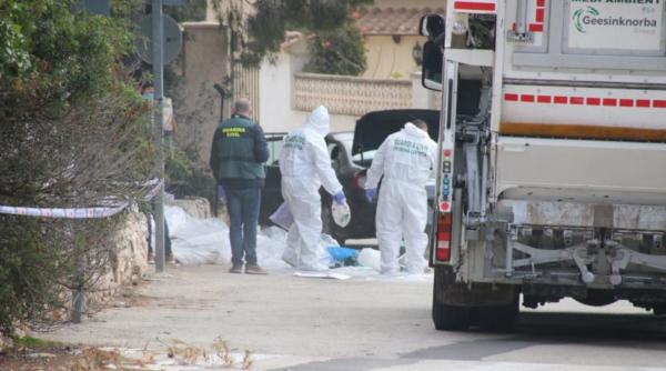 Spania. Tânără româncă, decapitată de iubitul olandez: I-a aruncat cadavrul la gunoi. Un copil a rămas orfan