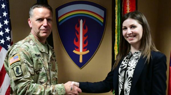 Premieră: Prima româncă ce ajunge în Armata SUA. „Va oferi cunoștințe și expertiză de neprețuit“ 