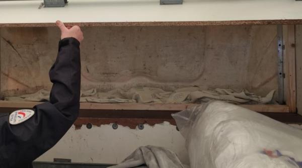 Franța. Șofer român de camion, prins cu patru copii mici migranți: „Nu este foarte mândru!”