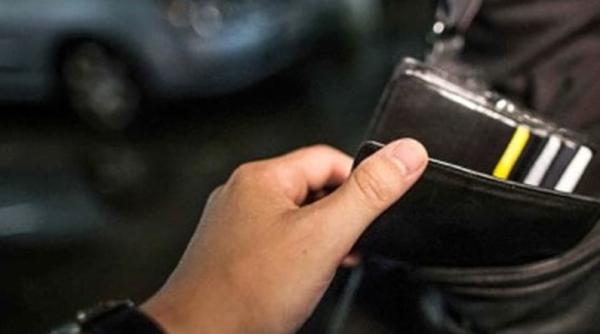 Italia. Muncitor italian arestat, după ce i-a furat portofelul colegului român