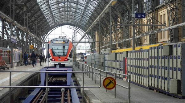 Tren expres oprit la Frankfurt, din cauza unui pasager suspect coronavirus
