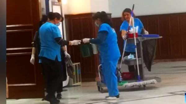 ALERTĂ de Coronavirus la Tribunalul București: Un suspect de COVID-19 a fost adus în sala de judecată, plină de oameni