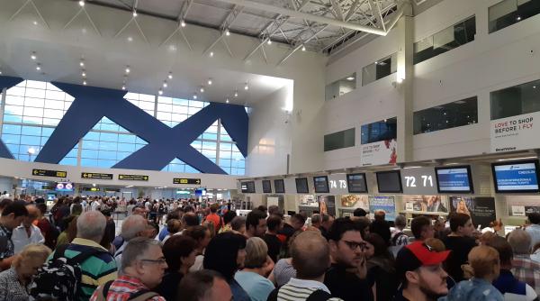 Check in picat la Aeroportul Otopeni