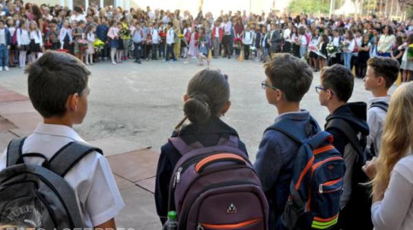 Elevii cer ministrului Educației suspendarea orelor de teama coronavirusului: „Școlile nu dispun de o cultură a siguranţei“