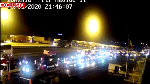 Coadă URIAȘĂ de mașini la vama Nădlac - FOTO / VIDEO