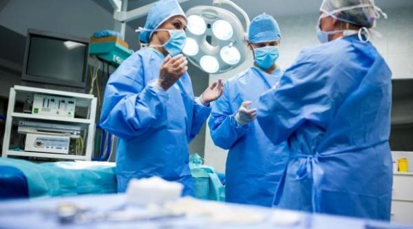 Coronavirus în Italia. Un doctor spune că trebuie să aleagă ce pacienţi vor fi trataţi