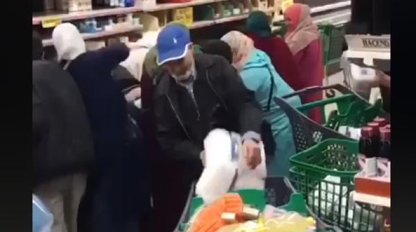 Începe nebunia în Spania. Oamenii golesc rafturile magazinelor - VIDEO