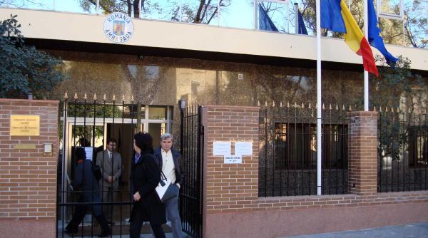 Ambasada României în Spania suspendă activităţile cu publicul la serviciile consulare. Informații esențiale pentru români