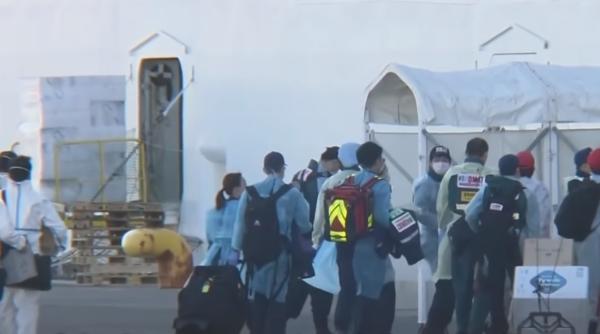 MAE: Opt români de pe nava Grand Princess au revenit în țară. Ceilalţi 14 doresc să rămână la bord