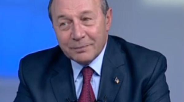 Traian Băsescu, după măsurile anunțate de Marcel Vela: „Mult prea slabe faţă de gravitatea situaţiei”