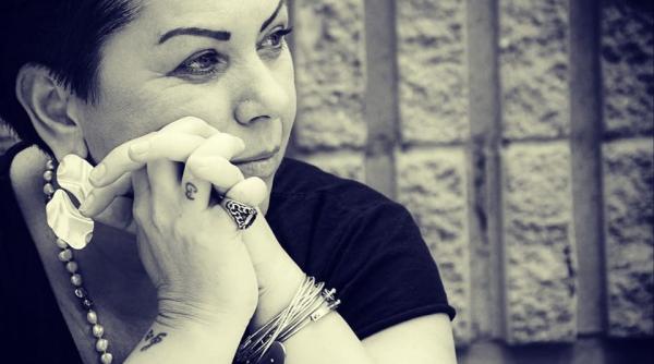 Italia. Artistă româncă în Lombardia: "Oamenii ieşeau la balcoane şi strigau 'la cantante rumena!','la cantante rumena!"