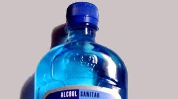 Incredibil, dar adevărat! Ce vând unii oameni de fapt în sticlele de spirt medicinal