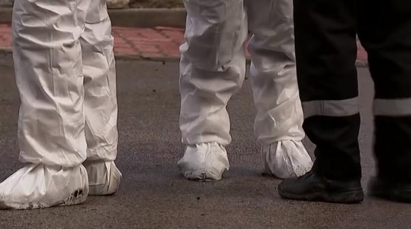 Coronavirus. Spania, a doua ţară din lume la numărul deceselor. Medicii se protejează cu saci de gunoi