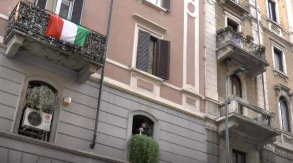 Guvernul Italian oferă bonuri de cumpărături în valoare de 300 de euro familiilor