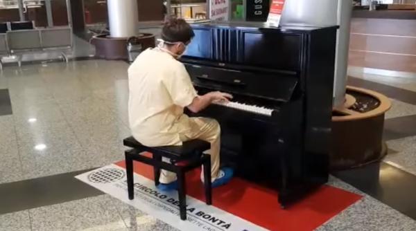 Forza Italia! Un medic italian cântă la pian, în holul spitalului, "Don't stop me now" - VIDEO viral